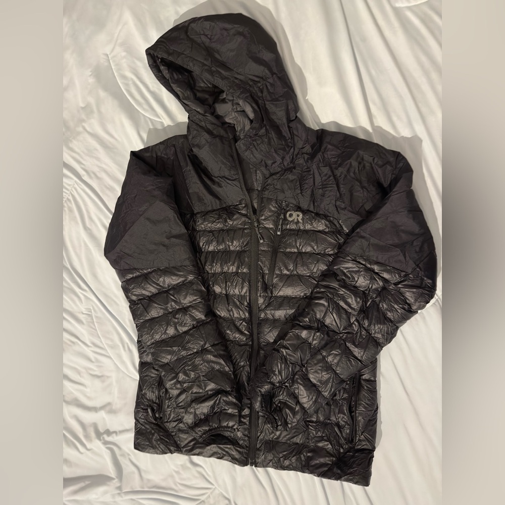 Outdoor Research Black Hooded Down Puffer Jacket M